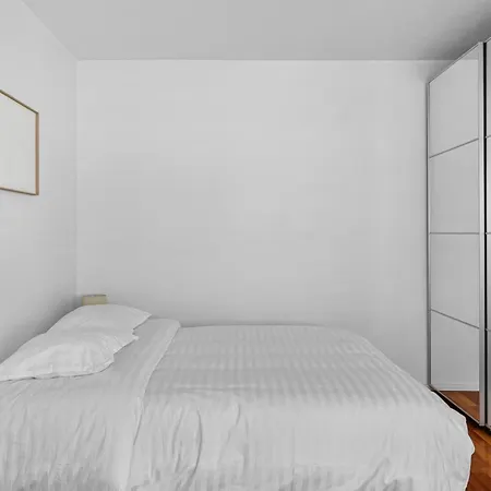 By The Sea In Design District Апартаменты *