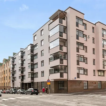 By The Sea In Design District Апартаменты